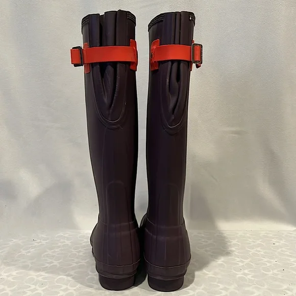 Hunter Purple Red Buckle Tall Rain Boots Shoes **Size 7** ☔️☔️ - Picture 6 of 8